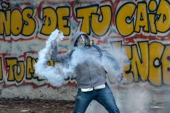 Looting and violence ravages Venezuela, death toll hits 36