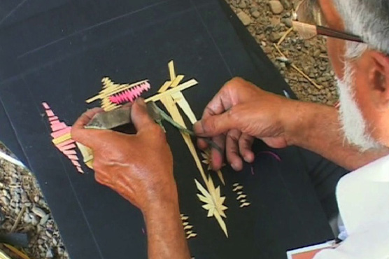 Artist from Peshawar weaves magic with wheat straws