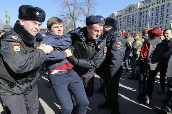 At least 11 Russian activists detained on Moscow's Red Square: monitor