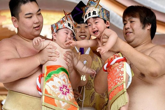 Tearful Japanese toddlers battle in 'crying sumo' event