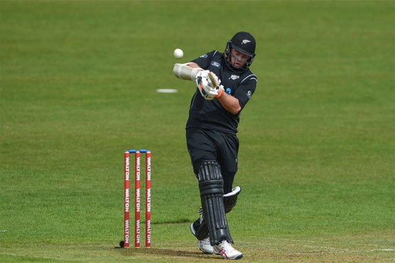 Latham ton propels New Zealand to Ireland rout