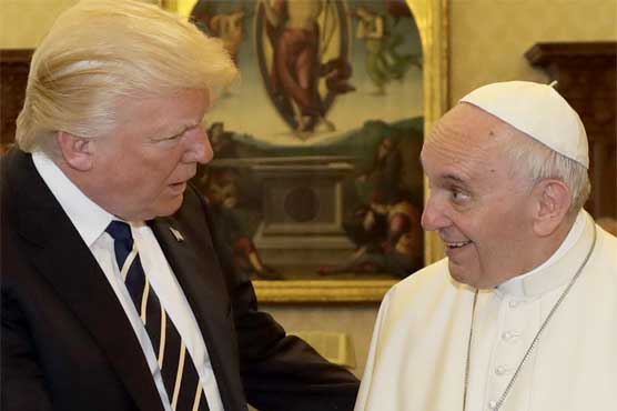 Pope risks joke about Trump's size