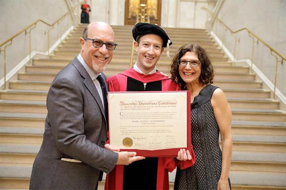 13 years after quitting, Zuckerberg gets (honorary) Harvard degree