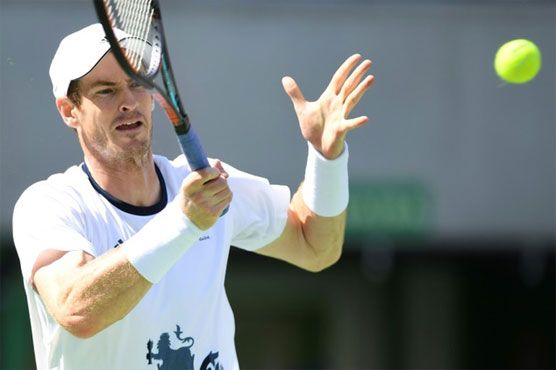 Tennis: Murray shrugs off illness at French Open