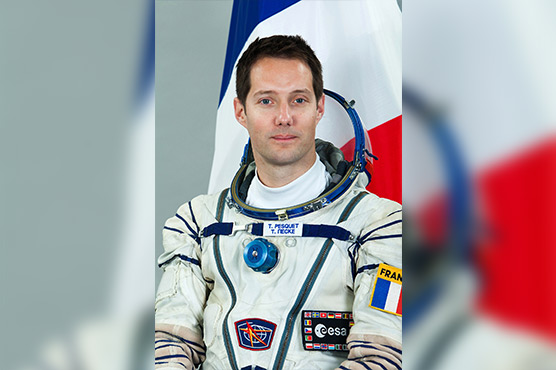 Earth is a jewel, says astronaut after six months away 