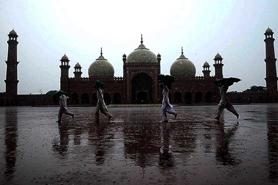 Heat spell subsides after scattered rain in parts of Punjab
