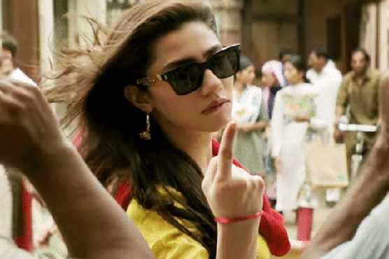 Mahira Khan gets excited on Katrina Kaif's 'Kaala Chashma' song