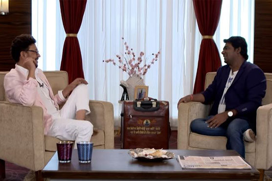 Irrfan Khan tells Zakir Khan how he first fell in love