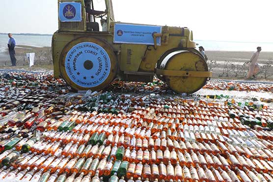 Karachi coastguards destroy huge haul of liquor, drugs