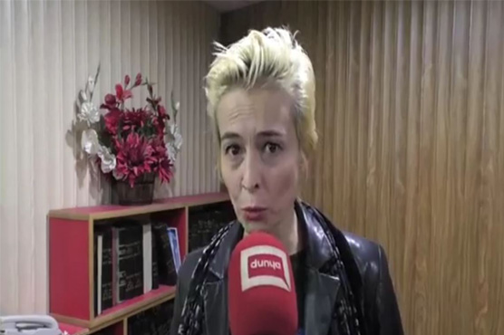 Sialkot: Man throws out Canadian lover after looting 32,000 dollars