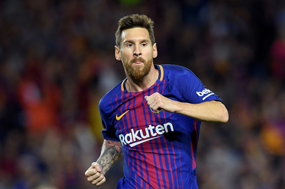 Messi finally signs Barca extension to 2021