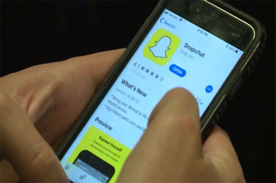 Snapchat seeks to attract more users by redesigning app