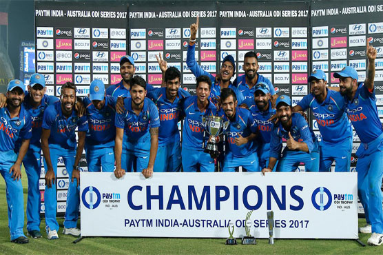 India thrash Australia to win ODI series 4-1