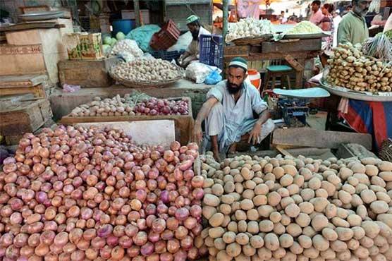 Following footprints of tomato, price of onion also goes sky high