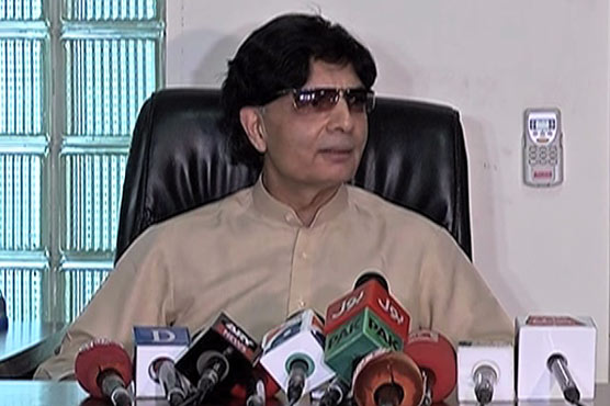 Nisar tells govt to avoid confrontation, accept court orders