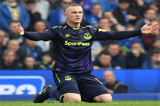 Football: Rooney rides to Everton's rescue, Gabbiadini saves Saints