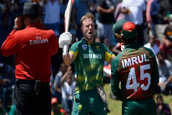 Brilliant De Villiers blows away Bangladesh