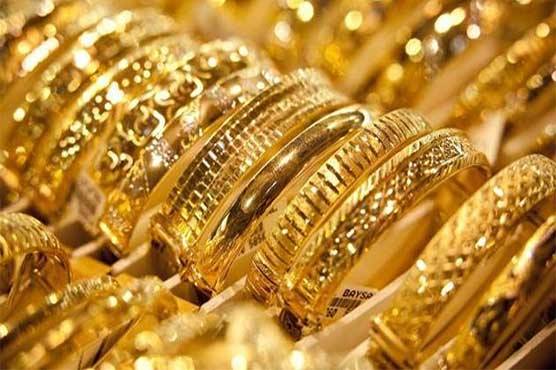 Gold, silver prices remain stable in local market