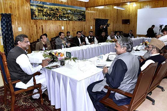 Gilgit-Jaglot-Skardu highway to be completed by 2019, PM told