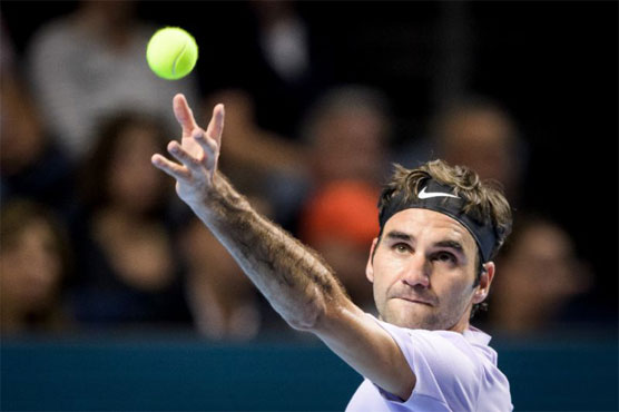 Tennis: Federer survives to reach 14th Basel semi-final