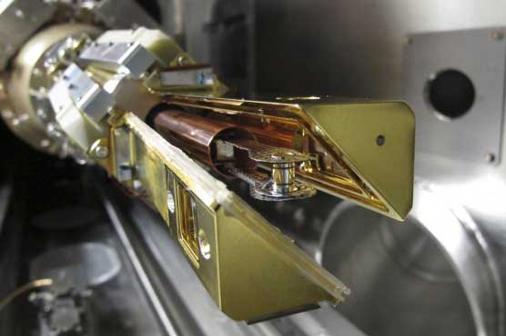 Monster X-ray laser offers glimpse into nano-world