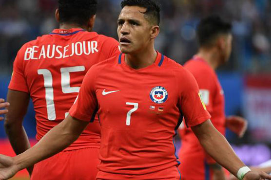 Premier League to close transfer window before season