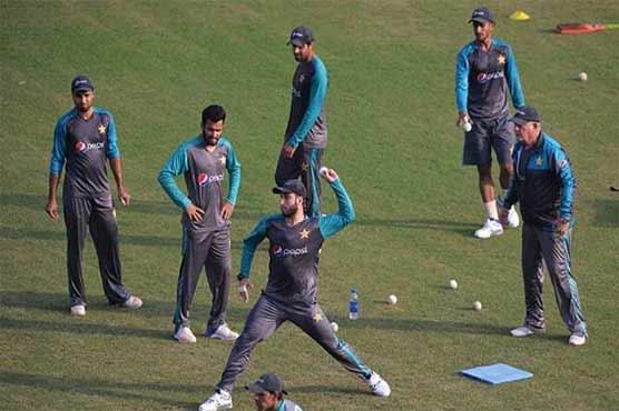 Independence Cup: Pakistan cricket team practices under flood lights