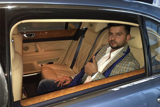 Suresh Raina escapes road accident