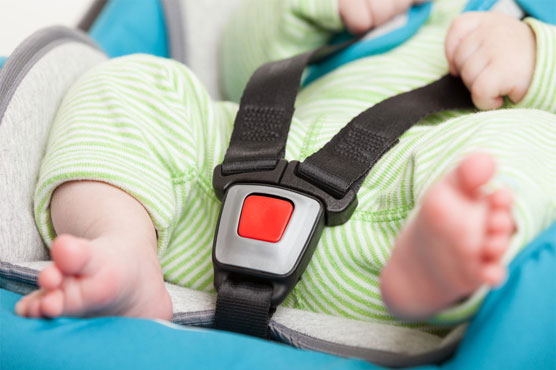 Baby left on side of Oklahoma freeway in car seat with cash