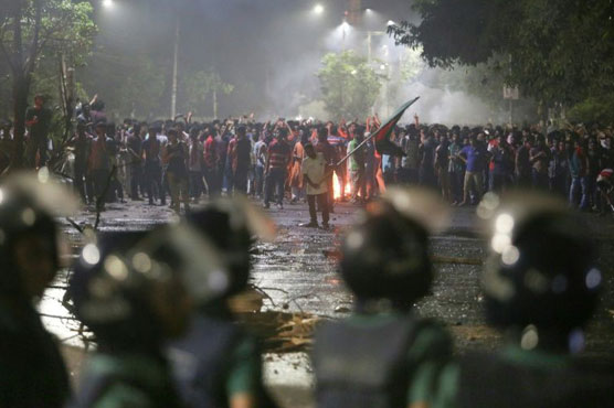 Thousands rally in Bangladesh after 100 injured in student protest