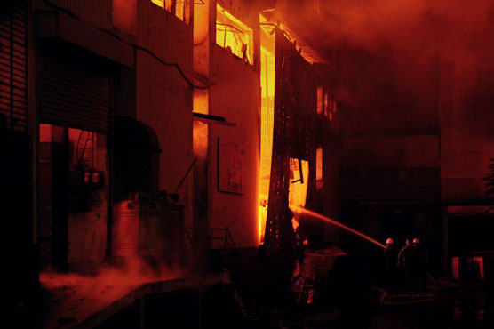 Fire guts valuables worth millions of rupees in Karachi 