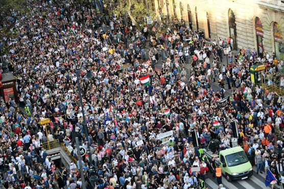 Major anti-Orban demo in Hungary