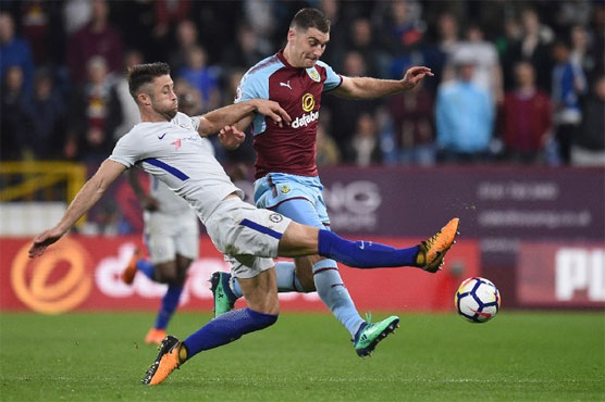 Chelsea keep Champions League hopes alive at Burnley
