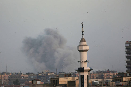 Syria regime bombards IS at camp near Damascus: monitor