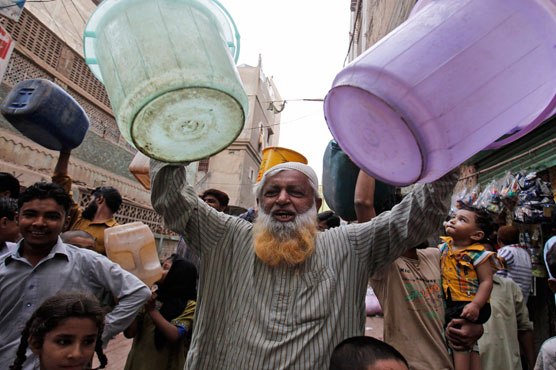 Water Crisis: Karachiites announces to boycott elections