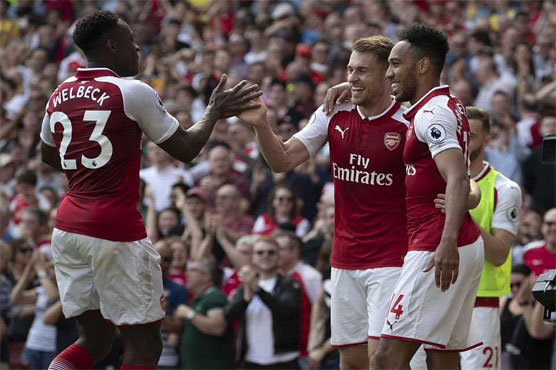 Arsenal defy subdued Wenger send off to hammer West Ham