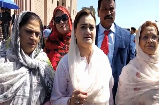 Exemption granted to Khan everyday but not to Nawaz, criticizes Marriyum