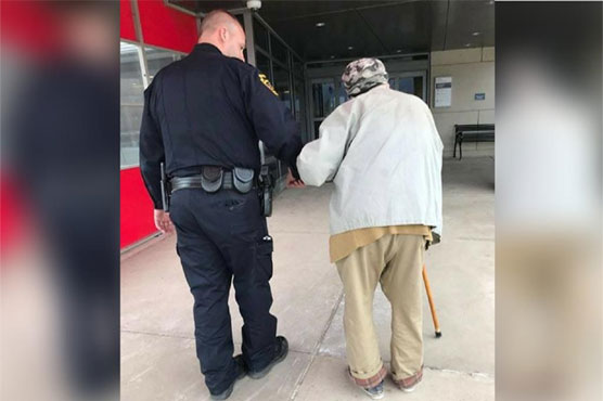 Elderly man calls police for ride to visit wife in hospital
