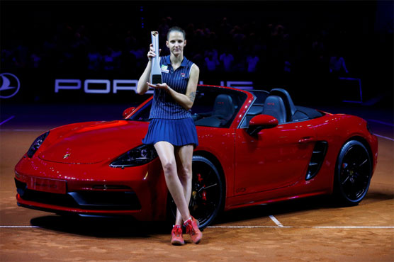 Pliskova overhauls Vandeweghe to win Stuttgart title