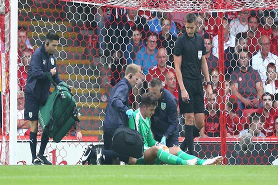 Burnley seek UEFA keeper dispensation after Pope and Heaton injuries