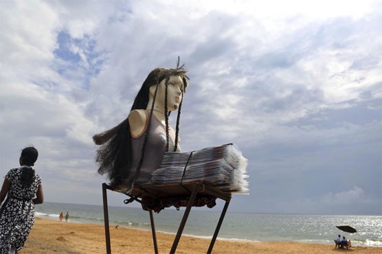 New Delhi robbers escape with valuable commodity: Hair