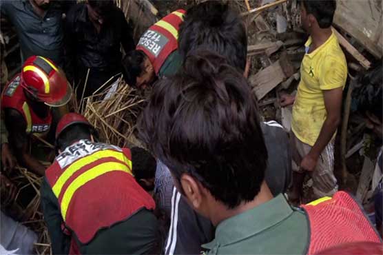 One killed as roof of house collapses in Lahore