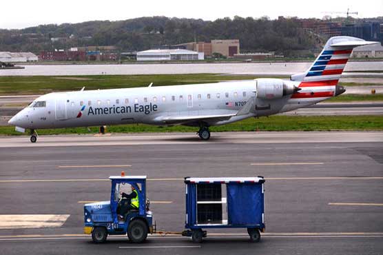 Police say Arkansas man tried to steal jet to go to concert