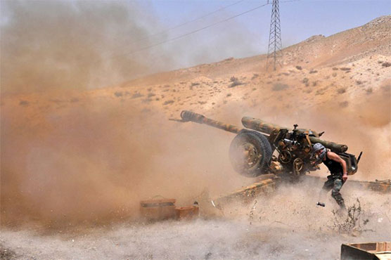 Syrian regime bombs IS jihadists in southern desert