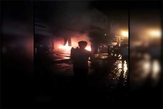 Fire breaks out at plaza in Rawalpindi