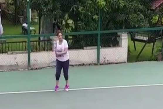Even pregnancy won't stop Sania Mirza from hitting the court
