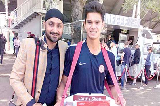 Arjun Tendulkar becomes salesman outside Lord's Cricket Ground