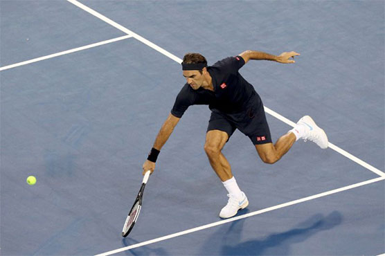Federer takes first step as eighth Cincinnati title beckons