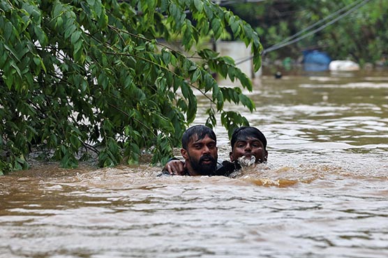 More bodies found in flooded Kerala as toll hits 357