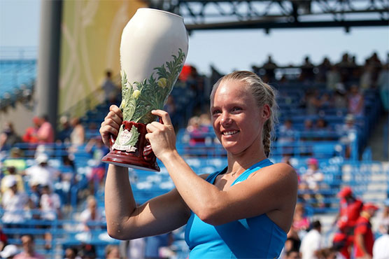 Bertens shocks No. 1 Halep to win Cincinnati WTA title